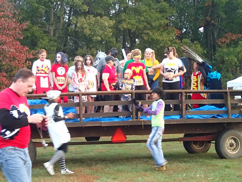 2013-10 RunScreamRun 014.JPG - The 2013 Run Scream Run 5K outside of Ann Arbor Michigan.